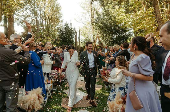 FOTOGRÁFOS DE BODA Y  NARRADORES DE HISTORIAS